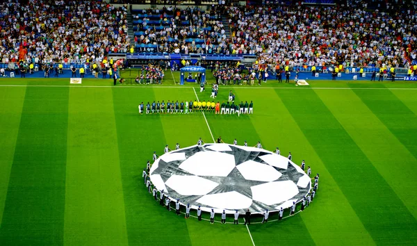 Dự đoán kết quả trận bán kết lượt đi Champions League: Cuộc chiến giữa Barcelona và Inter Milan